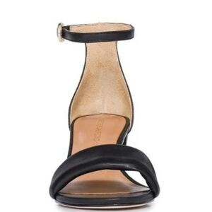 BE1RNARDO LEATHER OPEN-TOE LOW BLOCK-HEEL SANDAL G1